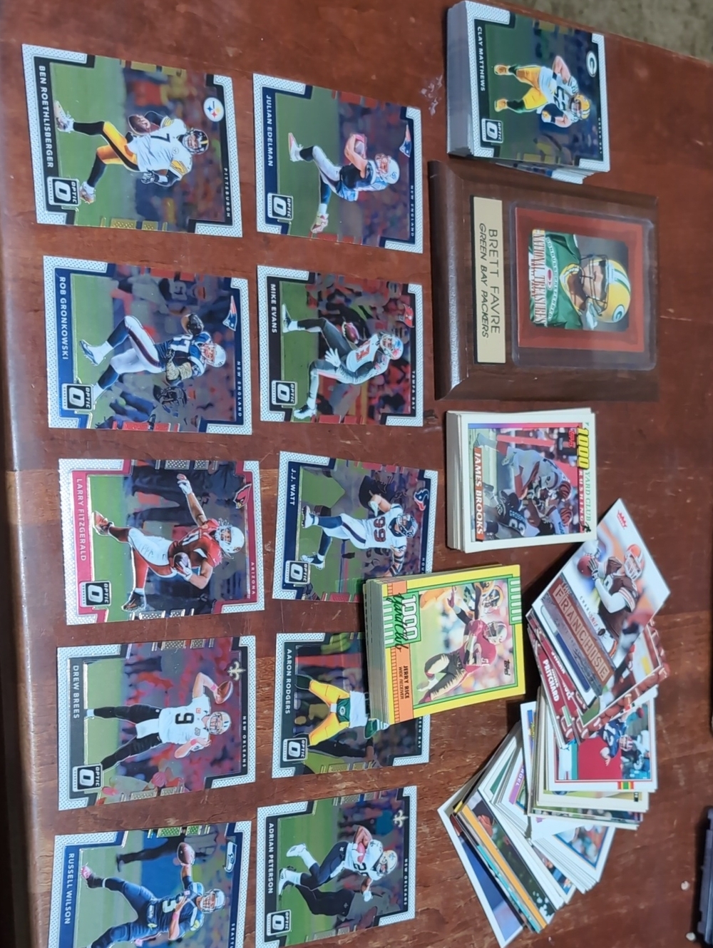 135 Cards Assorted Football Card Collection Favre Plaque, 2017 Optic,1000 YARDS